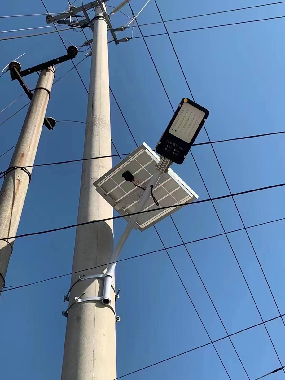 壁掛式太陽(yáng)能路燈 壁掛式太陽(yáng)能路燈